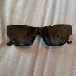 VEHLA sunglasses